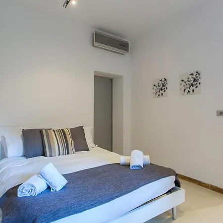 Rental In Rome Purificazione Apartament *